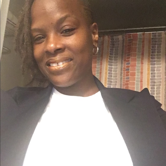 Hello please leave a comment👇🏾 - Picture 11 of 12